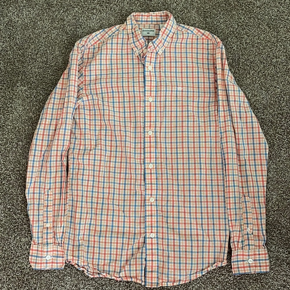 Mens sized small Dockers long sleeved button up